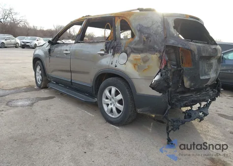 2013 Kia Sorento Lx V6 z USA, uszkodzony, nr VIN 5XYKT4A22DG372348